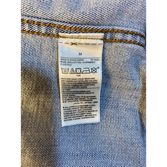 Jean Jacket, Old Navy, Classic, Size Medium, Pre-owned, Excellent Condition - Picture 7 of 9